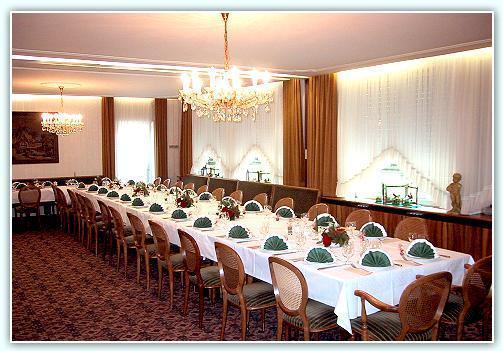 Hotel Goldinger 란스툴 레스토랑 사진